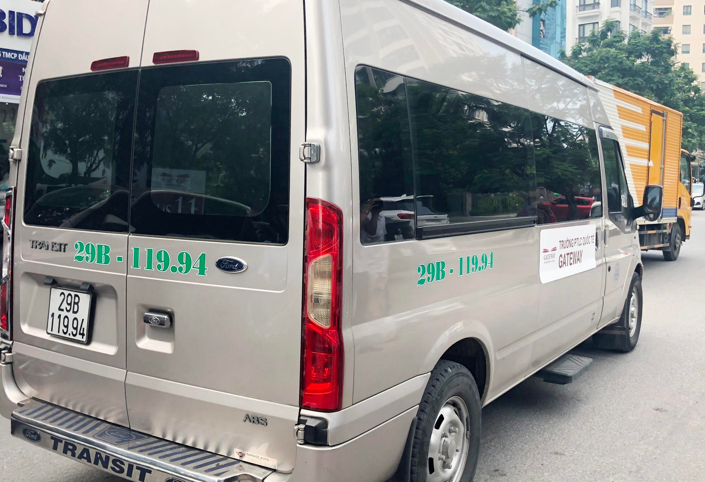 Học sinh 6 tuổi tử vong trên xe đưa đón trường Gateway: Nhiều câu hỏi còn bỏ ngỏ ảnh 2 Học sinh 6 tuổi tử vong trên xe đưa đón trường Gateway: Nhiều câu hỏi còn bỏ ngỏ ảnh 2