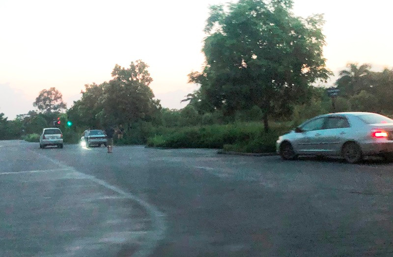 7 sân dạy lái xe 'lậu' vẫn lộng hành ở Hà Nội ảnh 8