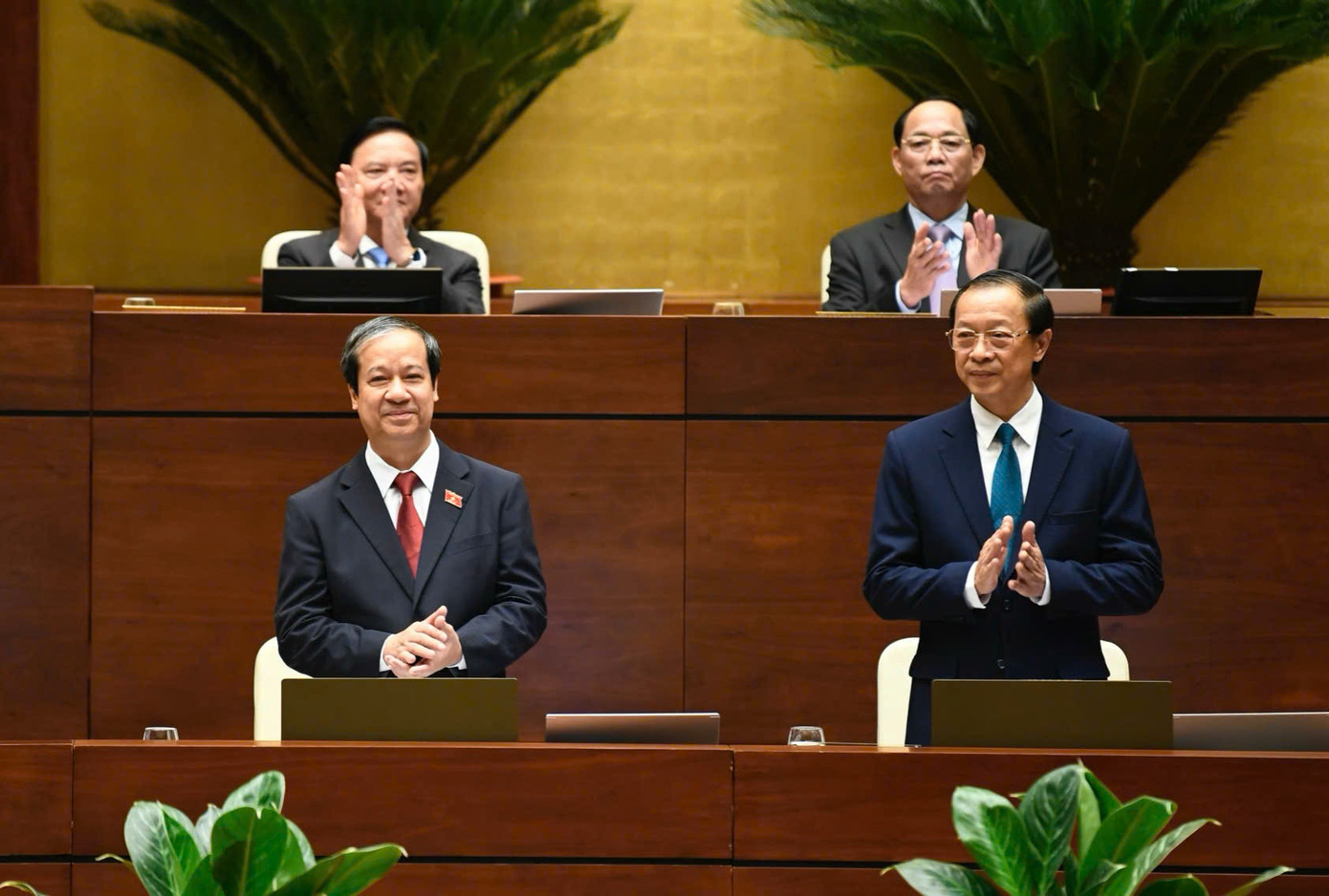 Quốc hội chúc mừng nhân ngày Nhà giáo Việt Nam 20 tháng 11. Ảnh: Như Ý Quốc hội chúc mừng nhân ngày Nhà giáo Việt Nam 20 tháng 11. Ảnh: Như Ý