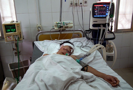 Dù được các bác sỹ tận tình cứu chữa song anh Chính đã tử vong do vết thương quá nặng.