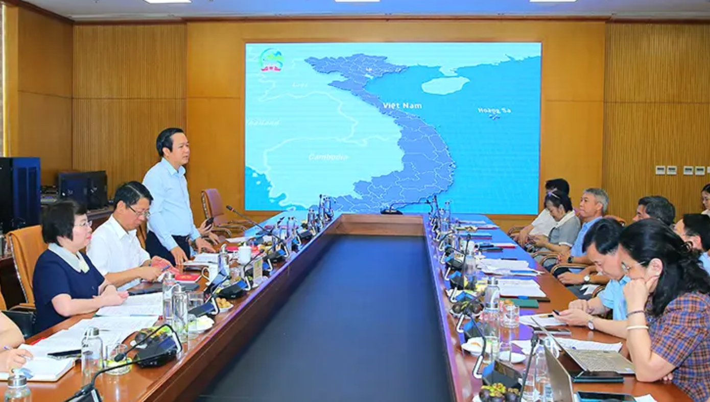 Các đại biểu tại hội nghị. Các đại biểu tại hội nghị.