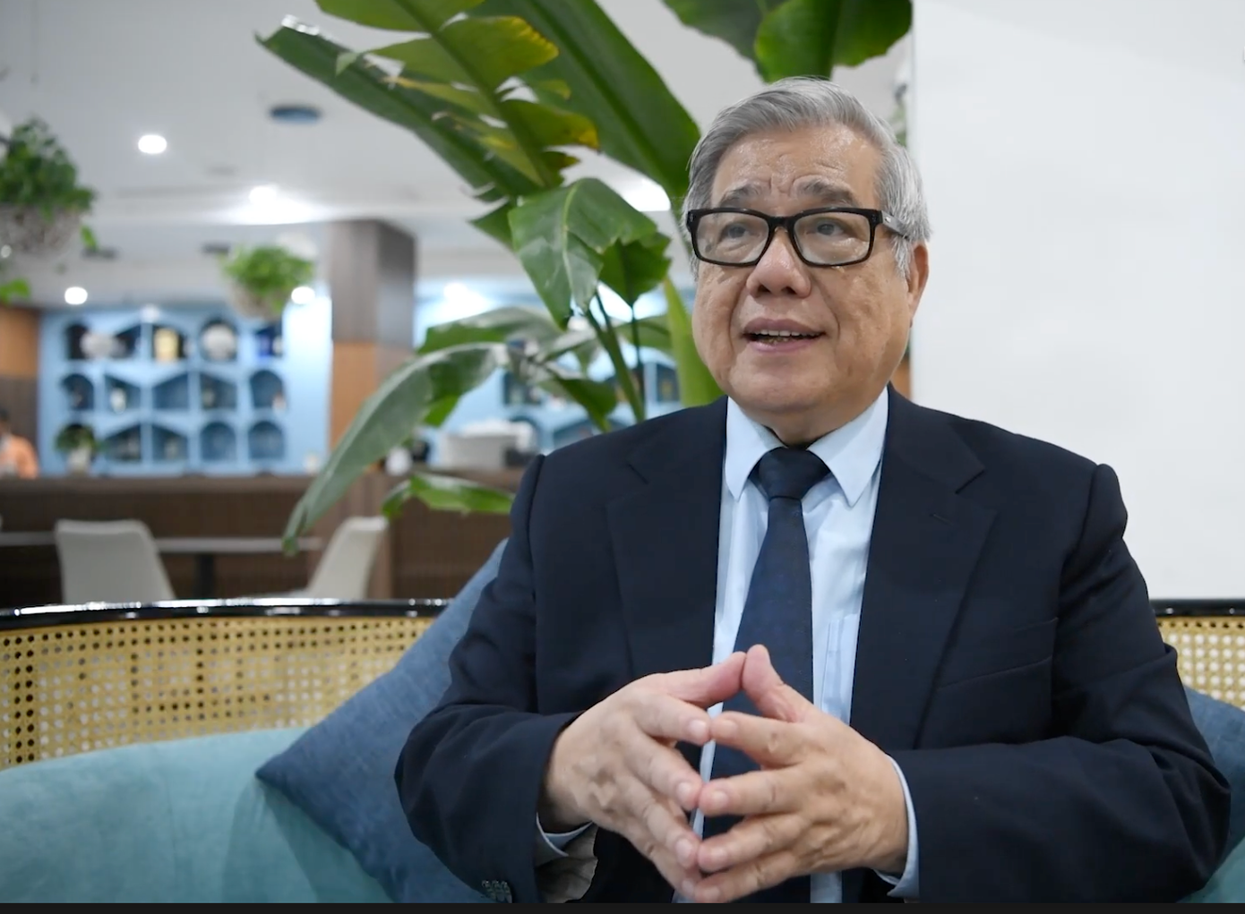 Giáo sư, TSKH Vũ Minh Giang trong cuộc trò chuyện với Báo Tiền Phong. Giáo sư, TSKH Vũ Minh Giang trong cuộc trò chuyện với Báo Tiền Phong.