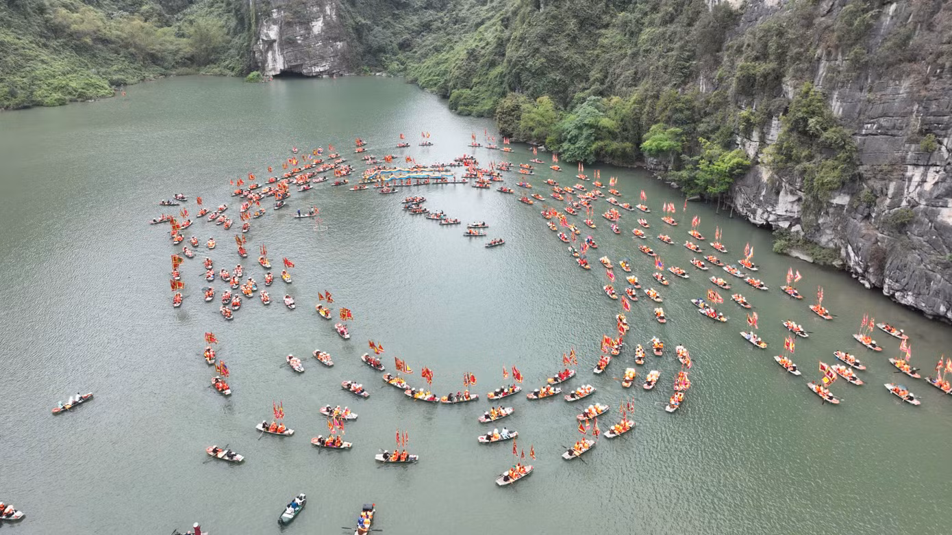 Cảnh quan du lịch Ninh Bình.