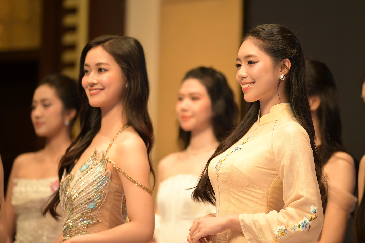 Thí sinh Hoa hậu Việt Nam 2024 giữ nhiệt huyết cho đêm chung kết. Ảnh: Dương Triều. Thí sinh Hoa hậu Việt Nam 2024 giữ nhiệt huyết cho đêm chung kết. Ảnh: Dương Triều.