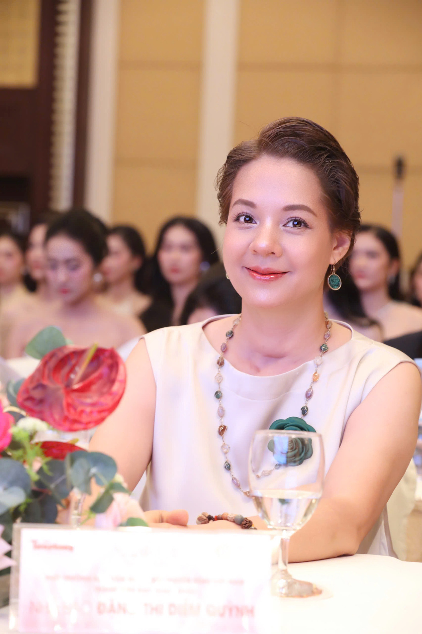 MC Diễm Quỳnh tại họp báo chung kết Hoa hậu Việt Nam chiều 13/6 ở TP Huế. Ảnh: Trọng Tài.