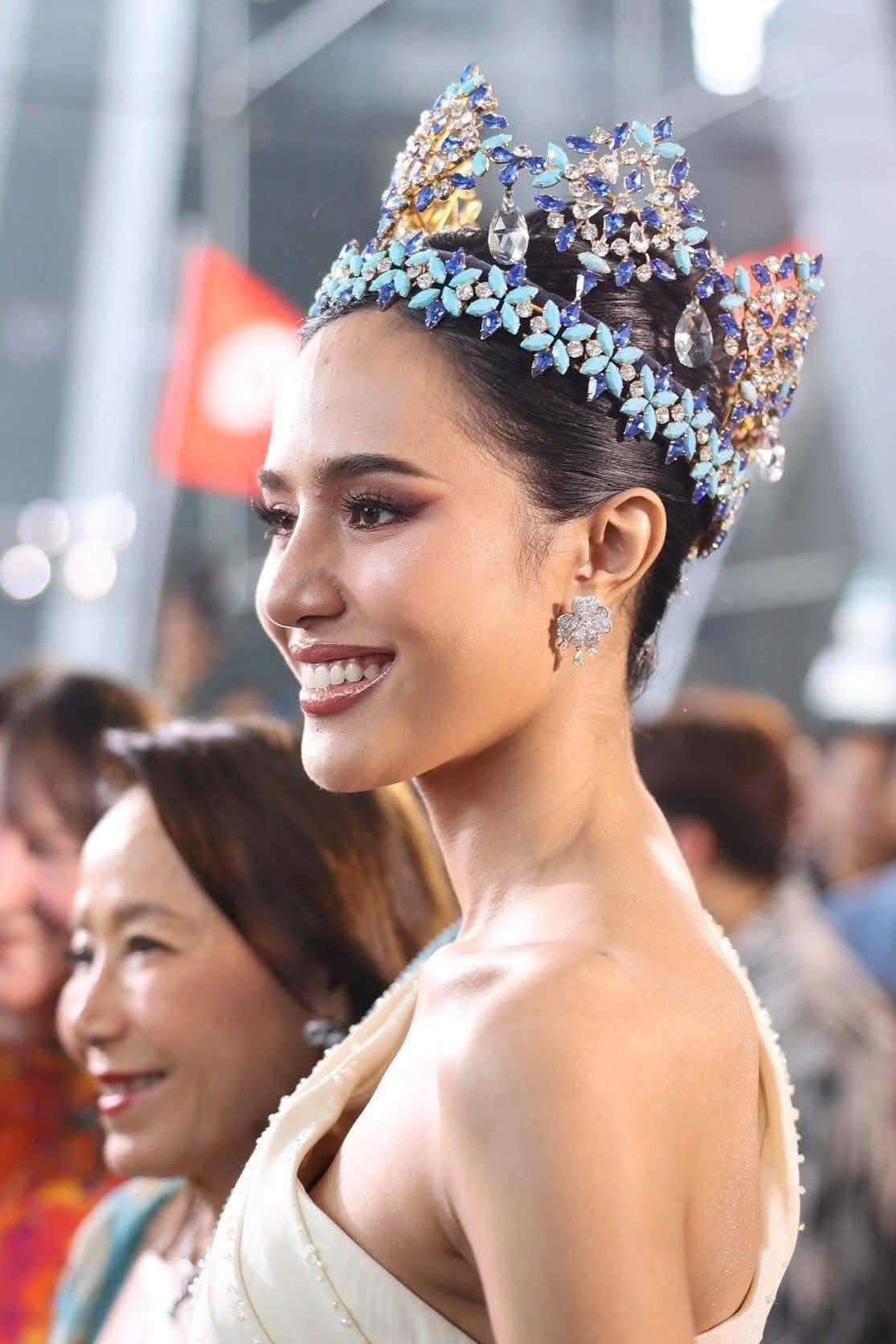 Bà Paetongtarn cho biết Suchata Chuangsri đã khiến tất cả người dân Thái Lan tự hào, thông qua những nỗ lực và quyết tâm đạt được những cột mốc lịch sử này. "Thành công của cô sẽ truyền cảm hứng cho thanh thiếu niên Thái Lan và người dân Thái Lan nói chung", thủ tướng cho biết.