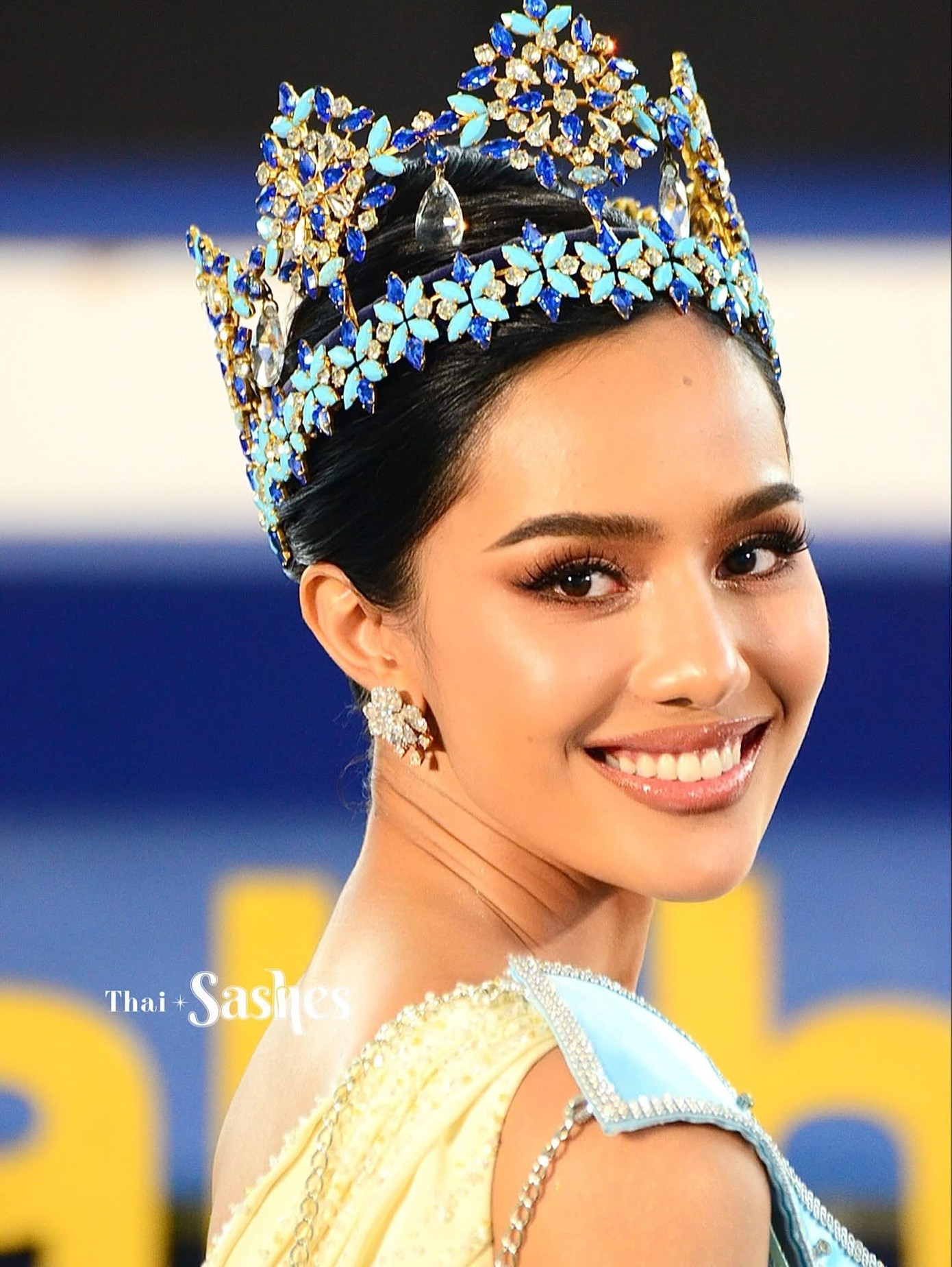 Ông Jirayu Huangtra, người phát ngôn của Thủ tướng, tiết lộ Tòa nhà Chính phủ dự kiến mở cửa để chào đón Suchata Chuangsri với tư cách là Hoa hậu Thế giới 2025 đầu tiên của Thái Lan.