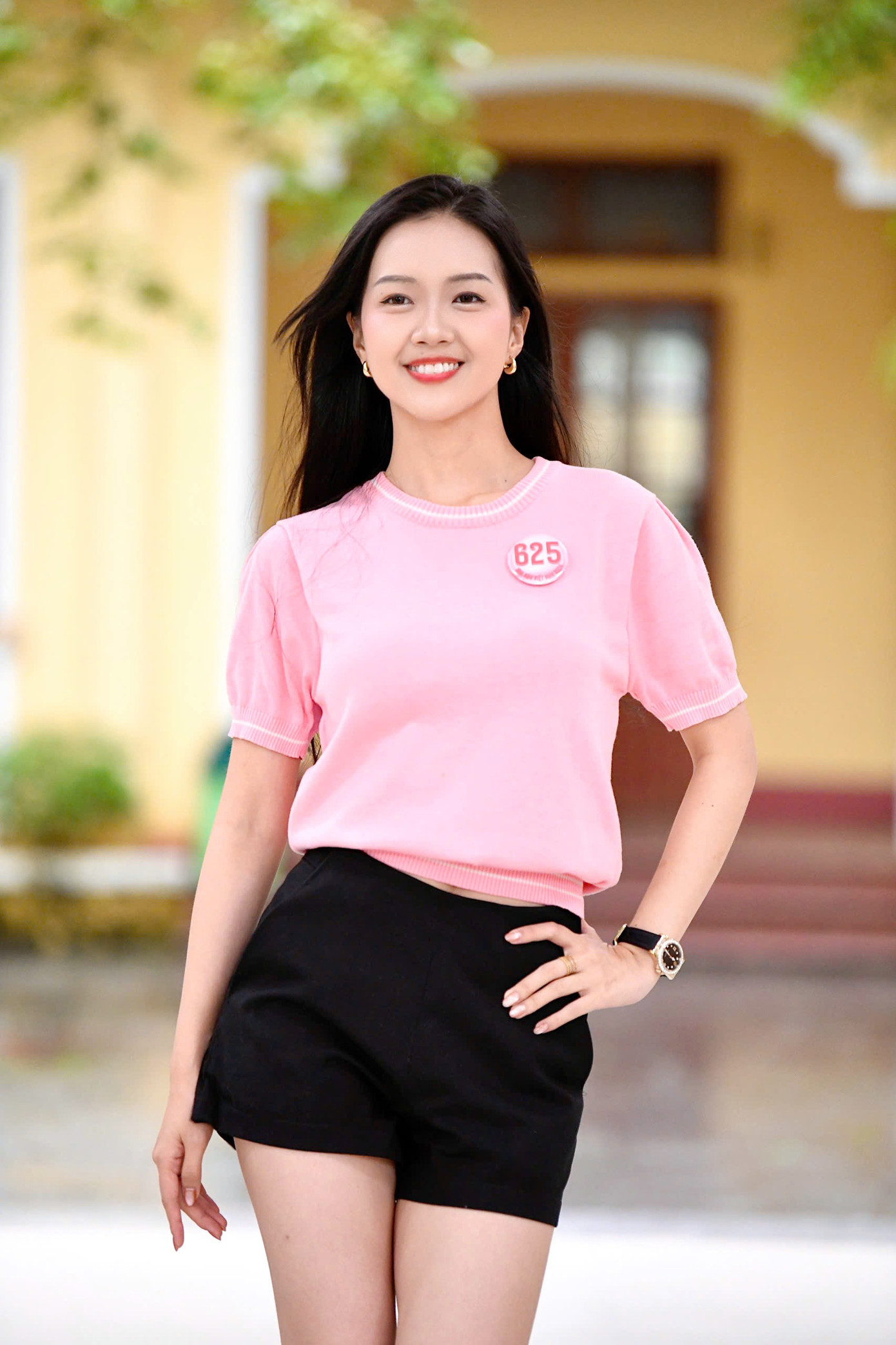 Nguyễn Hoàng Mỹ Vân nói cô giữ tinh thần thoải mái để khi trở lại TP Huế có thể tỏa sáng nhất trên sân khấu chung kết Hoa hậu Việt Nam 2024.