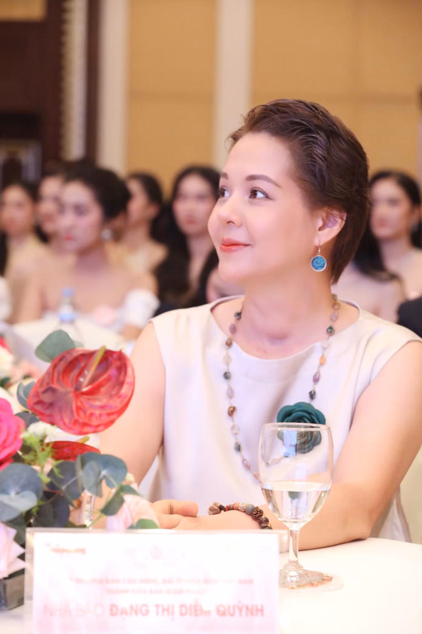 MC Diễm Quỳnh tại họp báo chung kết Hoa hậu Việt Nam chiều 13/6 ở TP Huế. Ảnh: Trọng Tài. MC Diễm Quỳnh tại họp báo chung kết Hoa hậu Việt Nam chiều 13/6 ở TP Huế. Ảnh: Trọng Tài.