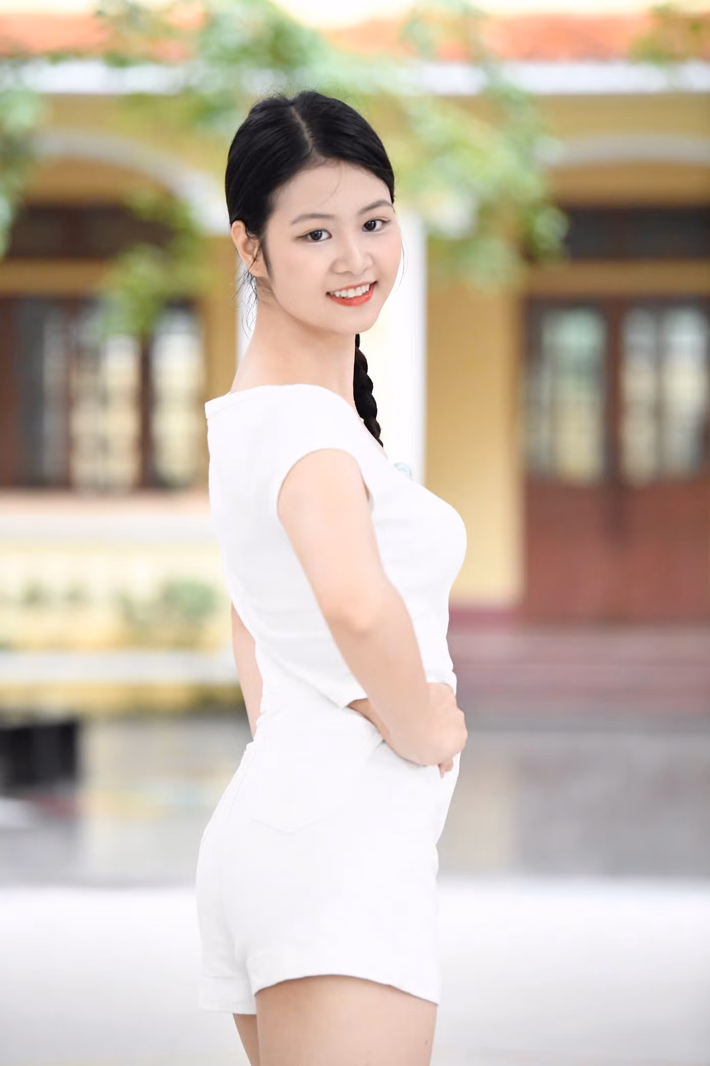 Thí sinh Hồ Ngọc Phương Linh cho biết trước chung kết cô đã giảm thêm được 3 kg. Người đẹp nói cô có cơ hội tiếp tục giảm cân để có vóc dáng thon thả, quyến rũ nhất trên sân khấu đêm thi quan trọng.