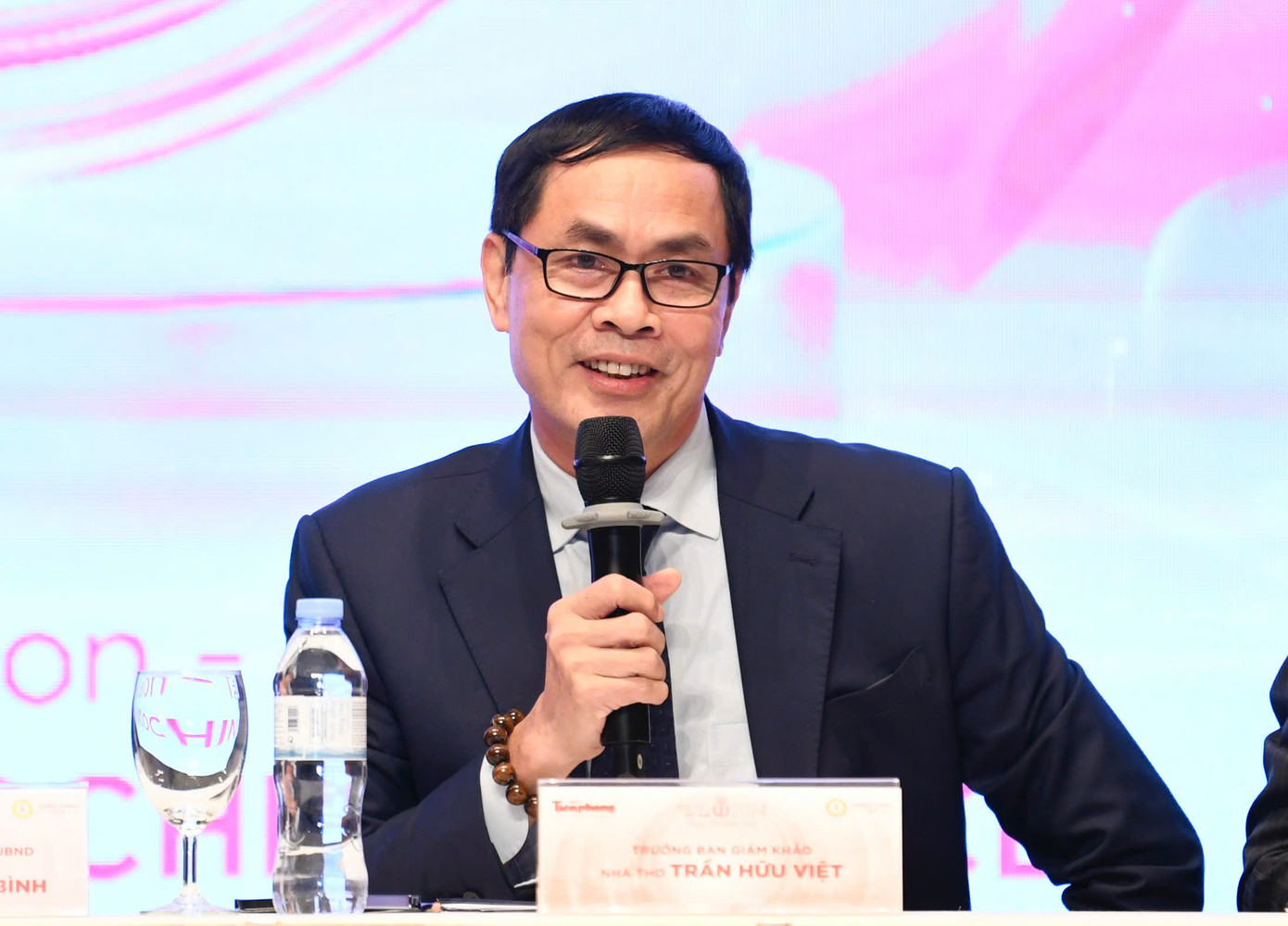 Nhà thơ Trần Hữu Việt - Trưởng Ban giám khảo Hoa hậu Việt Nam 2024.