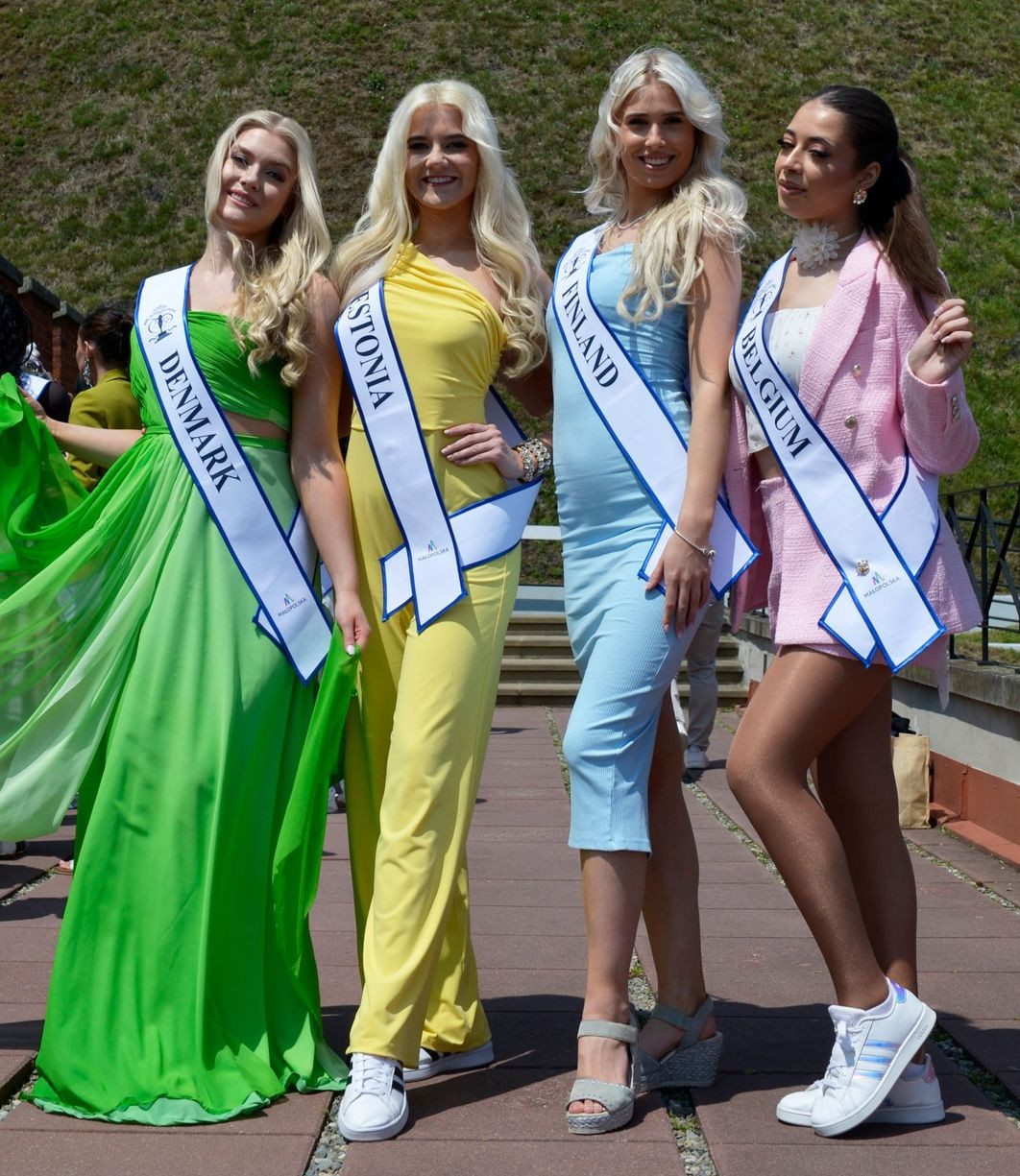 Thí sinh Hoa hậu Siêu quốc gia 2025 tham gia các hoạt động ở Ba Lan.