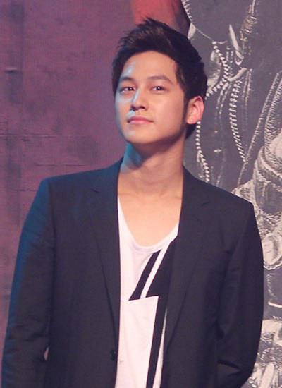 Nụ cười tỏa nắng cùng những ánh nhìn 