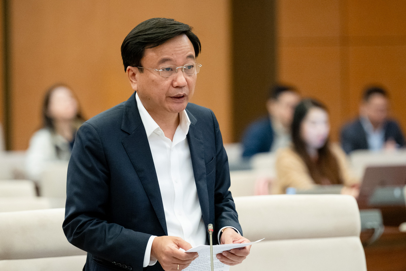 Thứ trưởng Bộ Xây dựng Nguyễn Danh Huy. Ảnh: QH.