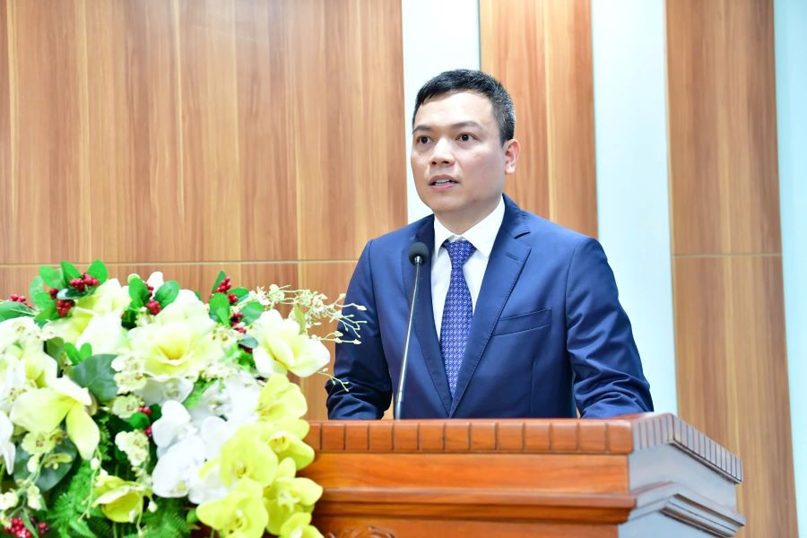 Ông Phạm Huy Thông phát biểu nhận nhiệm vụ. Ông Phạm Huy Thông phát biểu nhận nhiệm vụ.