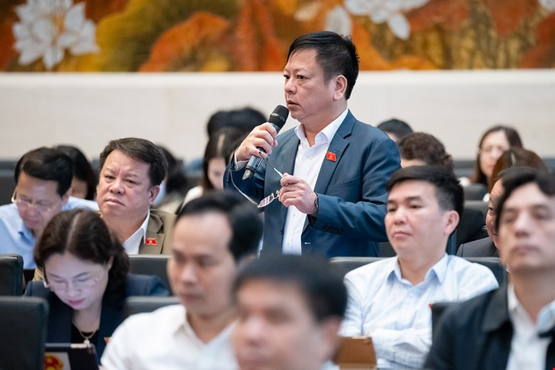 Đại biểu Nguyễn Trường Giang (đoàn Đắk Nông).