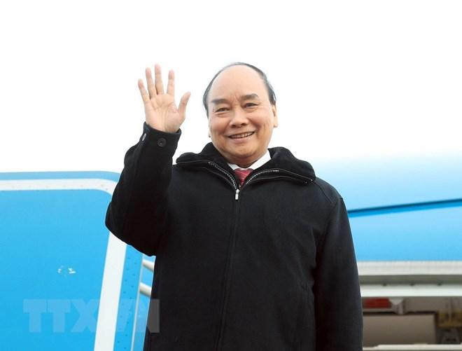 Chiều 4/12 (theo giờ địa phương), Chủ tịch nước Nguyễn Xuân Phúc đến thủ đô Seoul bắt đầu chuyến thăm cấp Nhà nước đến Đại Hàn Dân Quốc. (Ảnh: Thống Nhất/TTXVN) Chiều 4/12 (theo giờ địa phương), Chủ tịch nước Nguyễn Xuân Phúc đến thủ đô Seoul bắt đầu chuyến thăm cấp Nhà nước đến Đại Hàn Dân Quốc. (Ảnh: Thống Nhất/TTXVN)