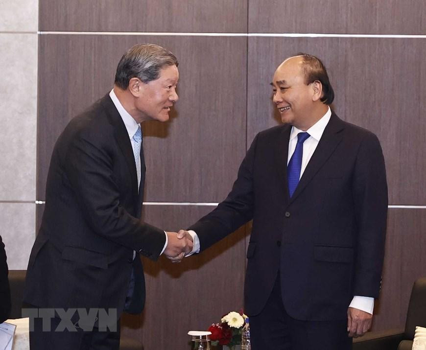 Chủ tịch nước Nguyễn Xuân Phúc tiếp ông Lim Byeong Yong, Phó Chủ tịch kiêm Giám đốc điều hành Tập đoàn GS E &amp; C. (Ảnh: Thống Nhất/TTXVN)