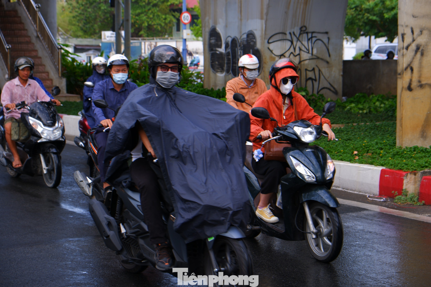 Nhiều khu vực tại TPHCM sẽ có xác suất mưa từ 60-70% trong ngày 14/2.