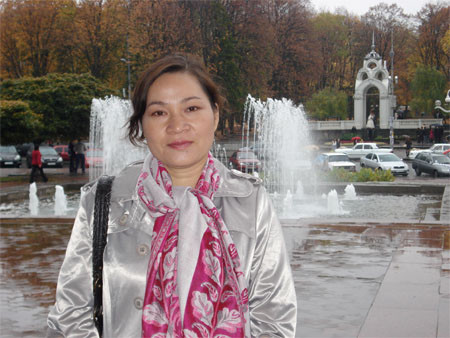 Người phụ trách chương trình Người xây tổ ấm - Nhà báo Kim Ngân