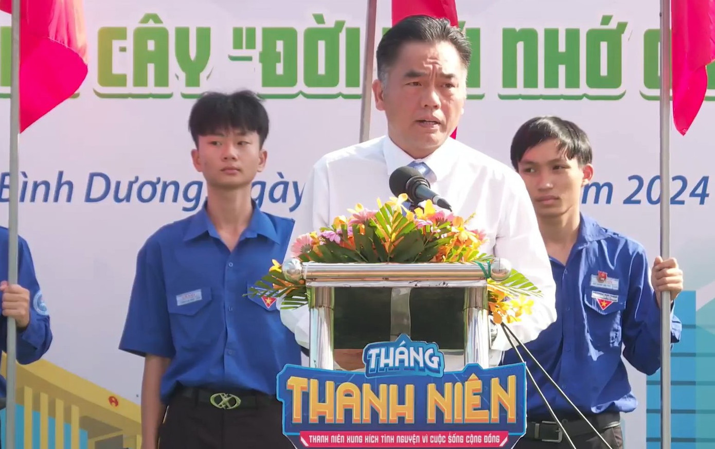 Phó Chủ tịch UBND tỉnh Bình Dương Nguyễn Lộc Hà phát biểu tại buổi lễ. Phó Chủ tịch UBND tỉnh Bình Dương Nguyễn Lộc Hà phát biểu tại buổi lễ.