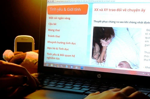 Rất nhiều bạn trẻ tiếp cận thông tin giới tính và tình dục chủ yếu từ internet