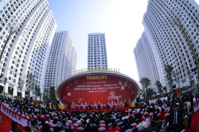 Times City ghi dấu ấn với thủy cung lớn nhất Việt Nam cùng nhiều sinh vật biển lần đầu tiên xuất hiện như chim cánh cụt, cua nhện khổng lồ. Ảnh: Tuấn Mark . Times City ghi dấu ấn với thủy cung lớn nhất Việt Nam cùng nhiều sinh vật biển lần đầu tiên xuất hiện như chim cánh cụt, cua nhện khổng lồ.... Ảnh: Tuấn Mark