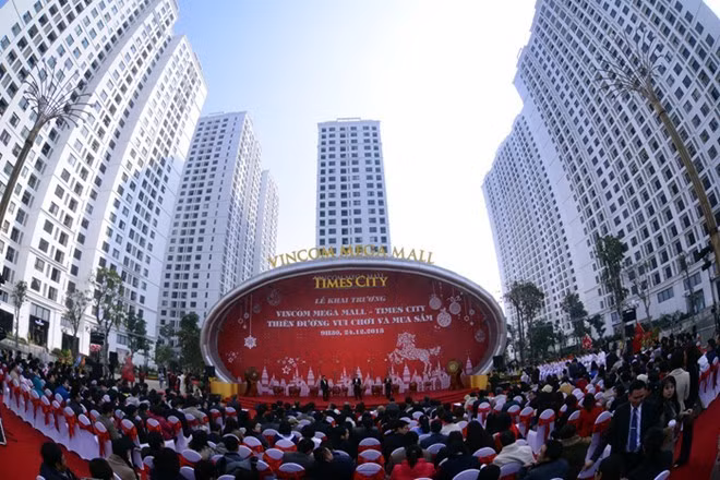 Times City ghi dấu ấn với thủy cung lớn nhất Việt Nam cùng nhiều sinh vật biển lần đầu tiên xuất hiện như chim cánh cụt, cua nhện khổng lồ.... Ảnh: Tuấn Mark 