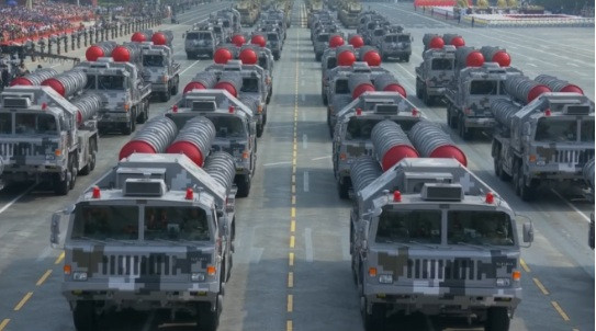 Những vũ khí 'khủng' xuất hiện tại lễ kỷ niệm 70 năm Quốc khánh Trung Quốc ảnh 2