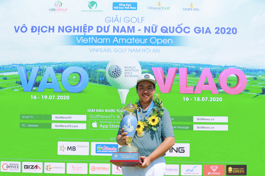 Đặng Minh có bộ sưu tập thành tích ấn tượng. Đặng Minh có bộ sưu tập thành tích ấn tượng.