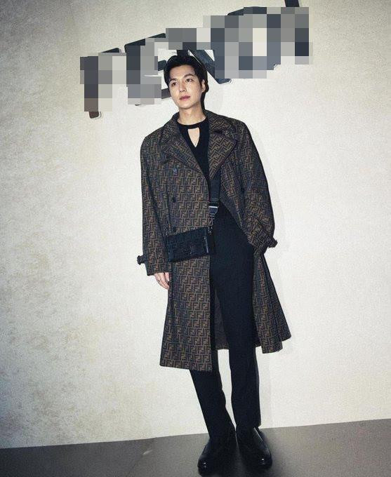 Lee Min Ho nổi bật tại sự kiện với ngoại hình xuất chúng. Lee Min Ho nổi bật tại sự kiện với ngoại hình xuất chúng.