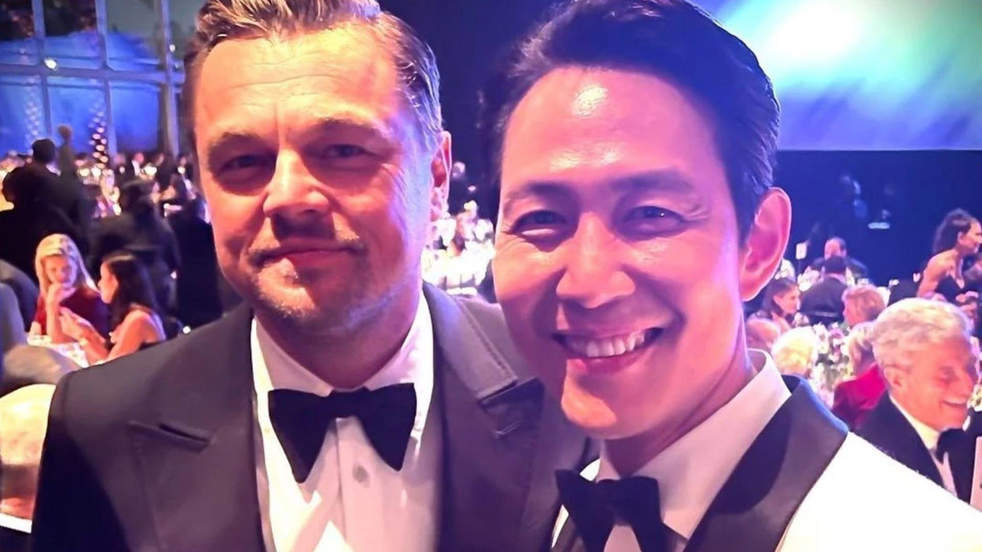 Leonardo DiCaprio chụp ảnh cùng nam chính Squid Game Lee Jung Jae. Ảnh: Instagram. Leonardo DiCaprio chụp ảnh cùng nam chính Squid Game Lee Jung Jae. Ảnh: Instagram.