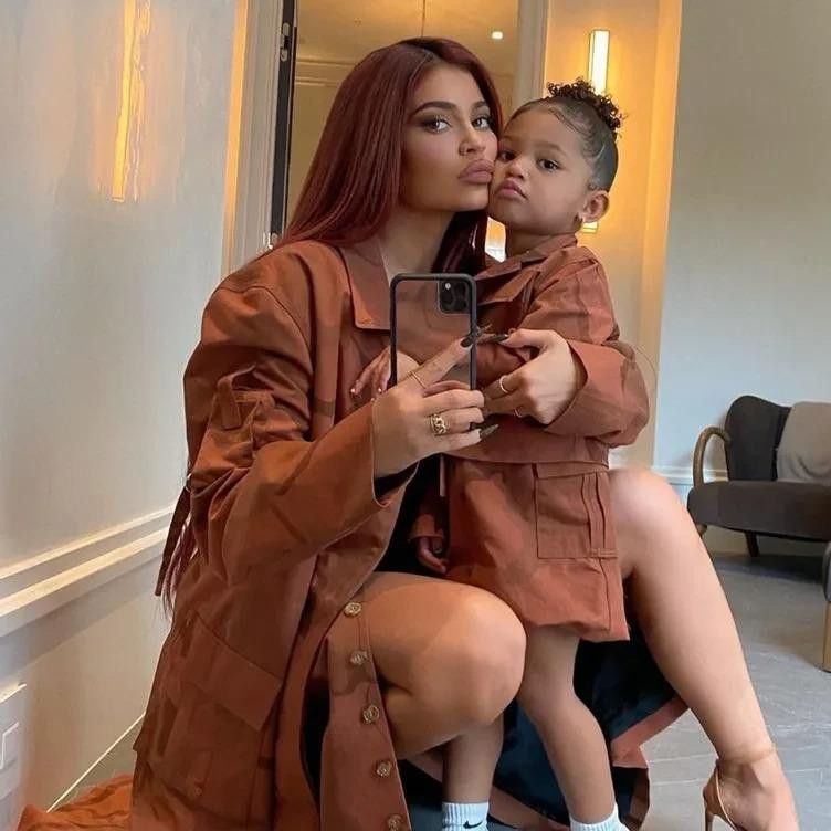 Kylie muốn con gái mặc lại đồ của cô. Ảnh: Instagram Kylie. Kylie muốn con gái mặc lại đồ của cô. Ảnh: Instagram Kylie.