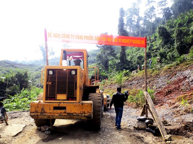 Người dân bức xúc vì Cty thiếu nợ không chi trả