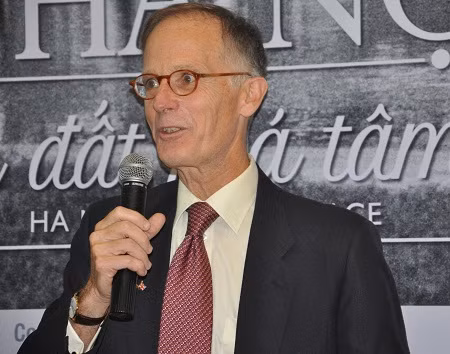John Ramsden tác giả của 1.800 bức ảnh về Hà Nội thời bao cấp