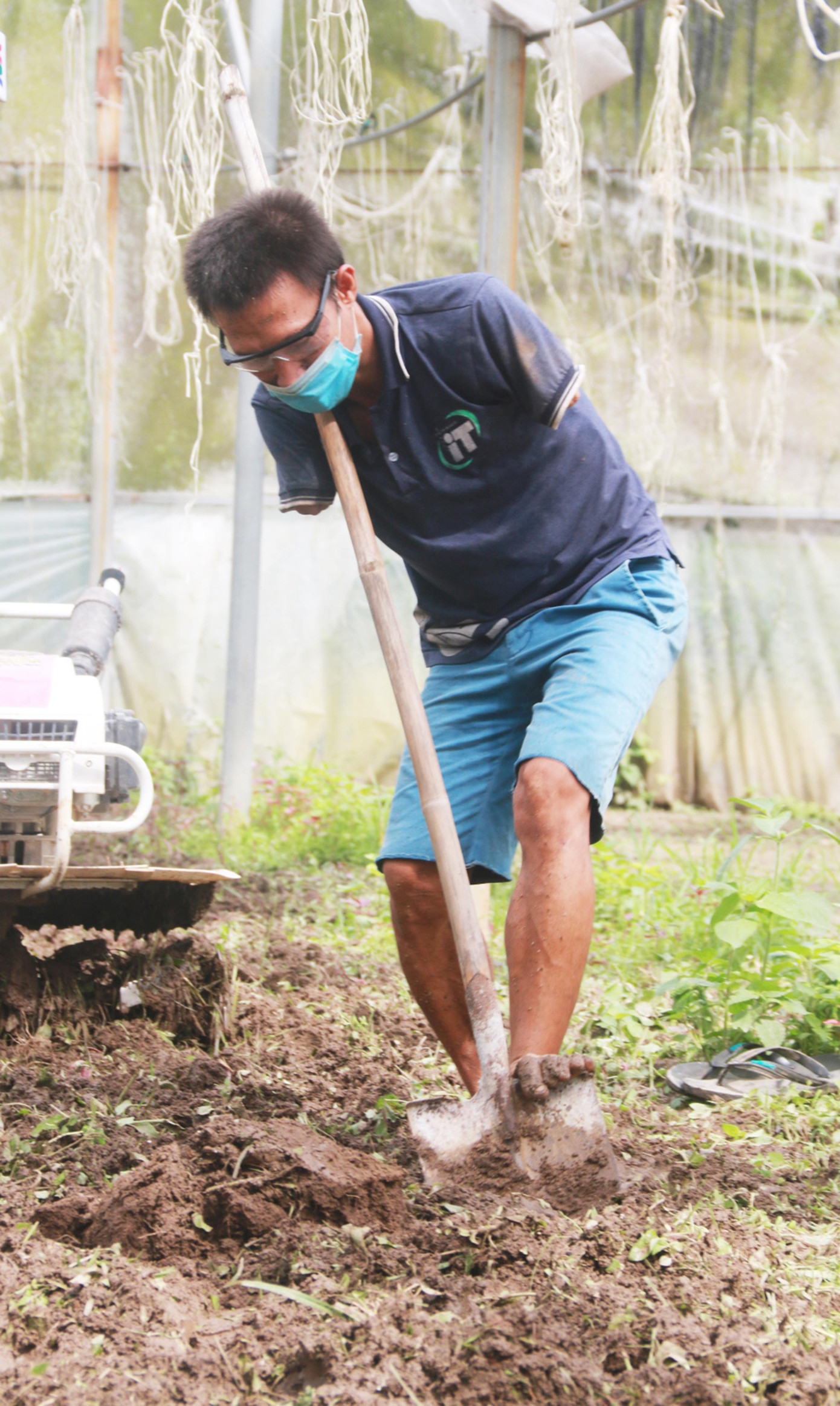 Nông dân Nguyễn Thế Cường