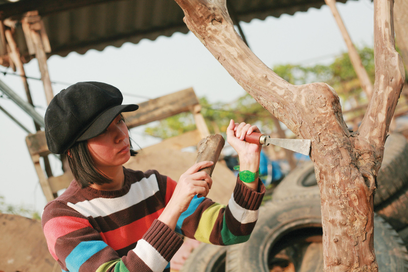 Với những cống hiến của mình trong việc “giành lại” sân chơi cho trẻ em, KTS Chu Kim Đức được BBC bình chọn Top 100 phụ nữ ảnh hưởng nhất năm 2020 của thế giới