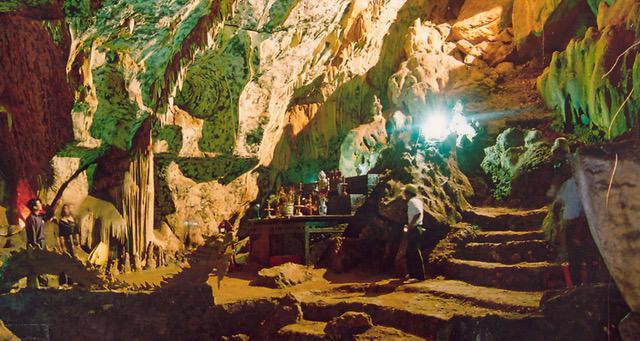 Phía trong Động Tiên Sơn sau khi doanh nghiệp đầu tư