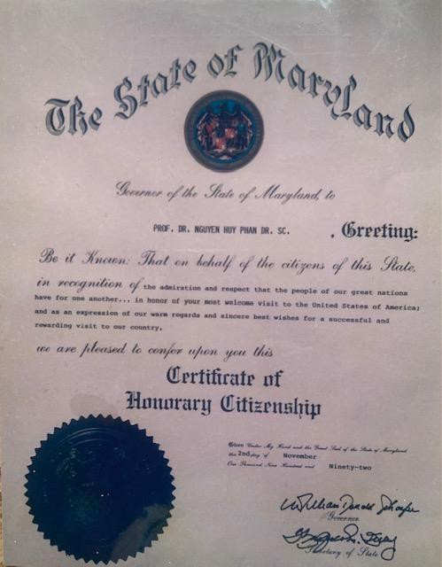 Văn bằng "Công dân danh dự" Thống đốc Bang Maryland Hoa Kỳ trao tặng GS.TS Nguyễn Huy Phan (2/11/1992)