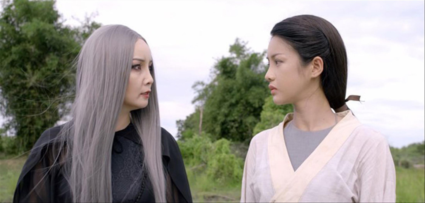 Trả thù đàn ông trở thành “lẽ sống” của hồn ma Đạm Tiên (trái) Trả thù đàn ông trở thành “lẽ sống” của hồn ma Đạm Tiên (trái)