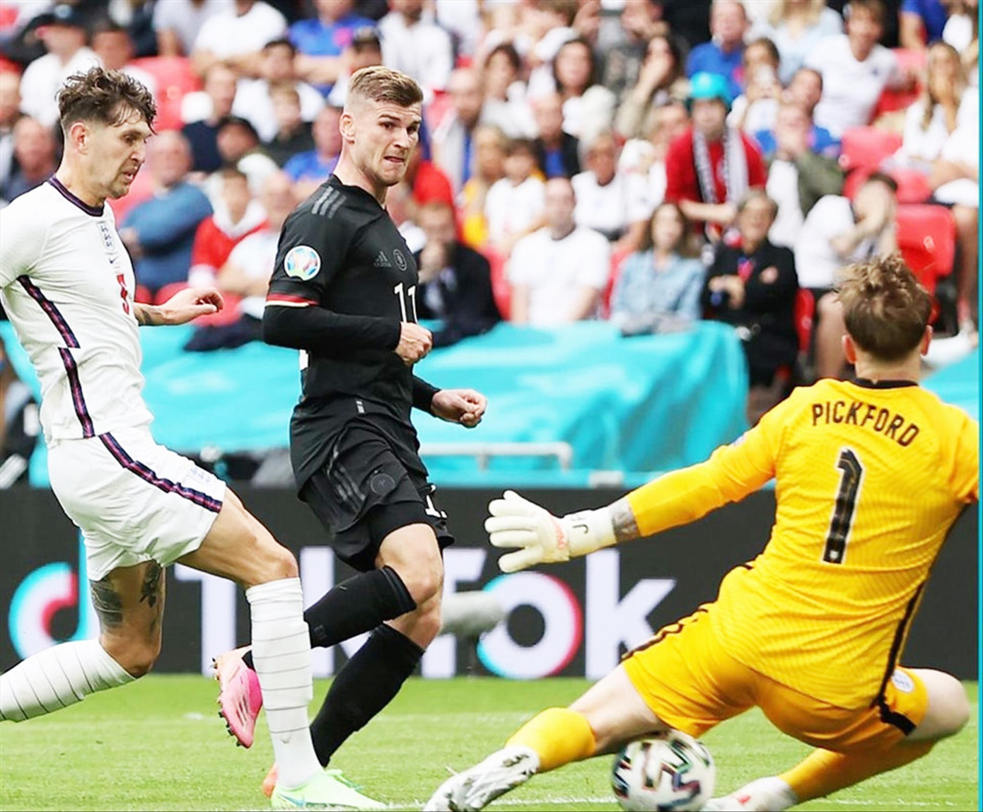 Chặn đứng 'lính chì' Đan Mạch, đội tuyển Anh lần đầu vào chung kết EURO ảnh 4