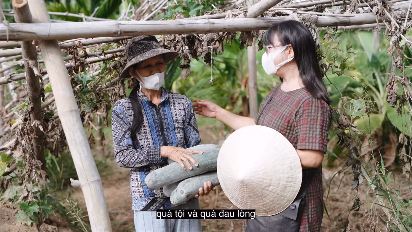 Ca sĩ Ánh Tuyết trong MV Gởi vô Nam