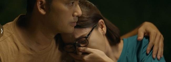 Hoa đẩy trách nhiệm bảo vệ bản thân cho Tùng