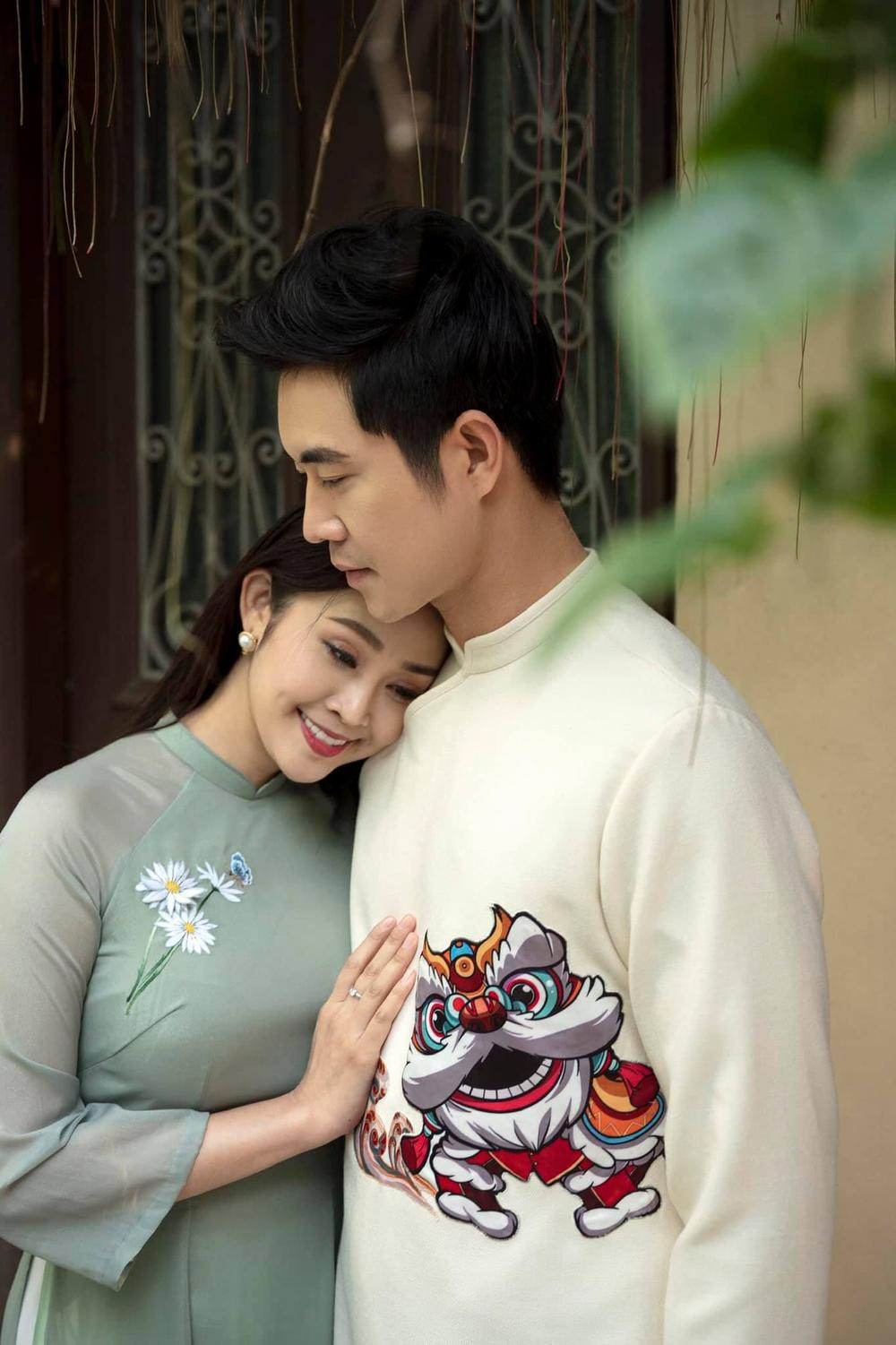 Đức Hiếu cho biết trong tình yêu anh là người chủ động, mạnh bạo hơn nhân vật Đức Hiếu cho biết trong tình yêu anh là người chủ động, mạnh bạo hơn nhân vật