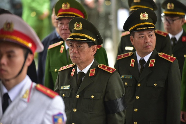 Tiễn biệt 3 liệt sĩ công an hy sinh ở Đồng Tâm ảnh 14