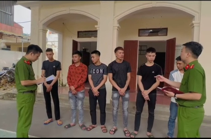 Hai nhóm thanh niên được triệu tập để làm rõ vụ việc. Ảnh: Công an Thanh Hoá.