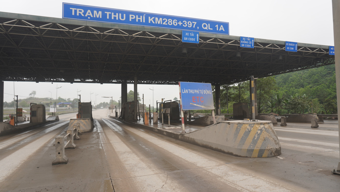 Trạm thu phí Bỉm Sơn (thuộc Dự án xây dựng quốc lộ 1 đoạn tránh TP Thanh Hóa - tuyến tránh phía Đông) được đầu tư theo hình thức Hợp đồng BOT và đặt tại Km286+397 Quốc lộ 1A (đoạn qua địa phận phường Bắc Sơn, thị xã Bỉm Sơn). Trạm thu phí Bỉm Sơn (thuộc Dự án xây dựng quốc lộ 1 đoạn tránh TP Thanh Hóa - tuyến tránh phía Đông) được đầu tư theo hình thức Hợp đồng BOT và đặt tại Km286+397 Quốc lộ 1A (đoạn qua địa phận phường Bắc Sơn, thị xã Bỉm Sơn).