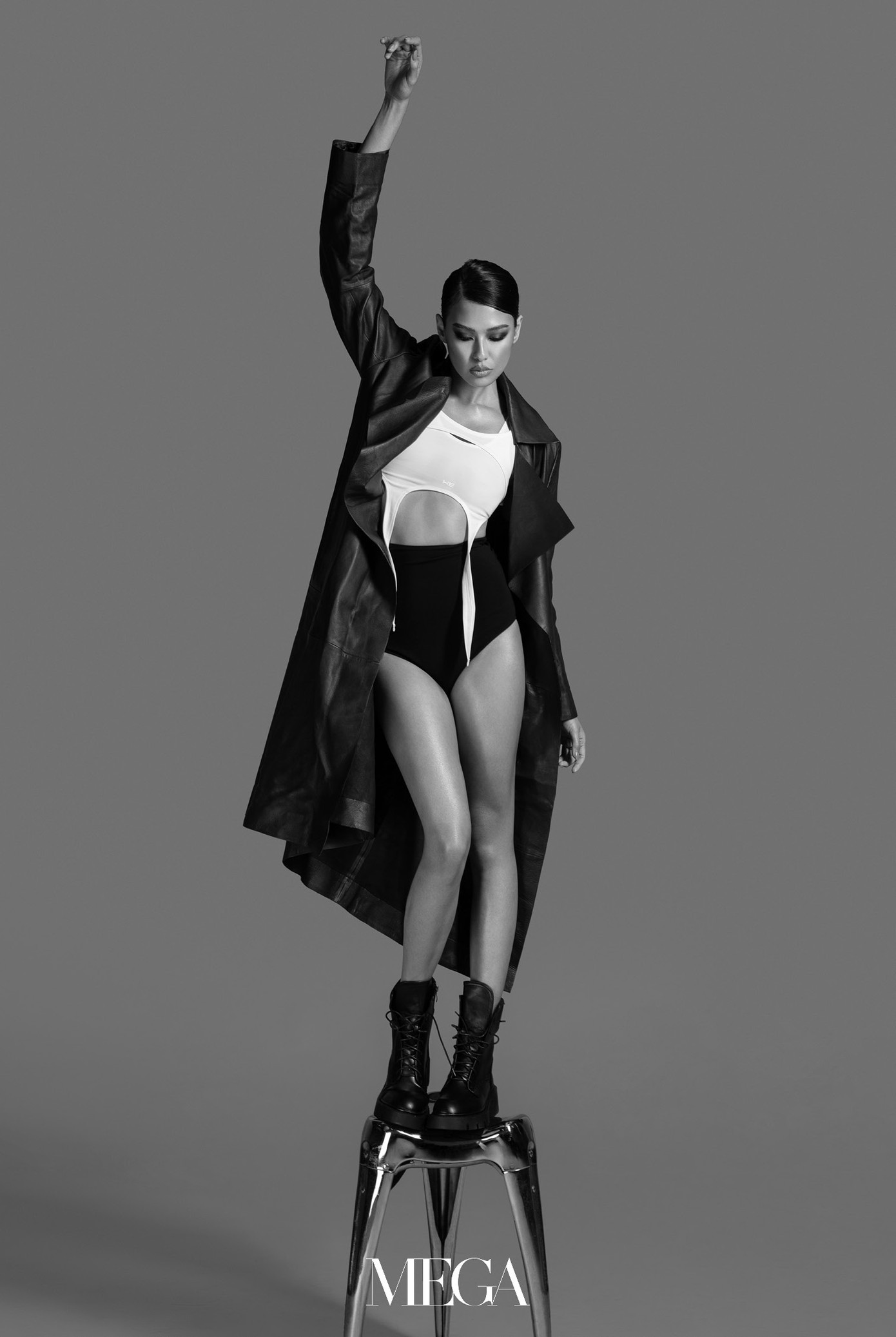 Hình ảnh Michelle Dee trên tạp chí Mega. Hình ảnh Michelle Dee trên tạp chí Mega.