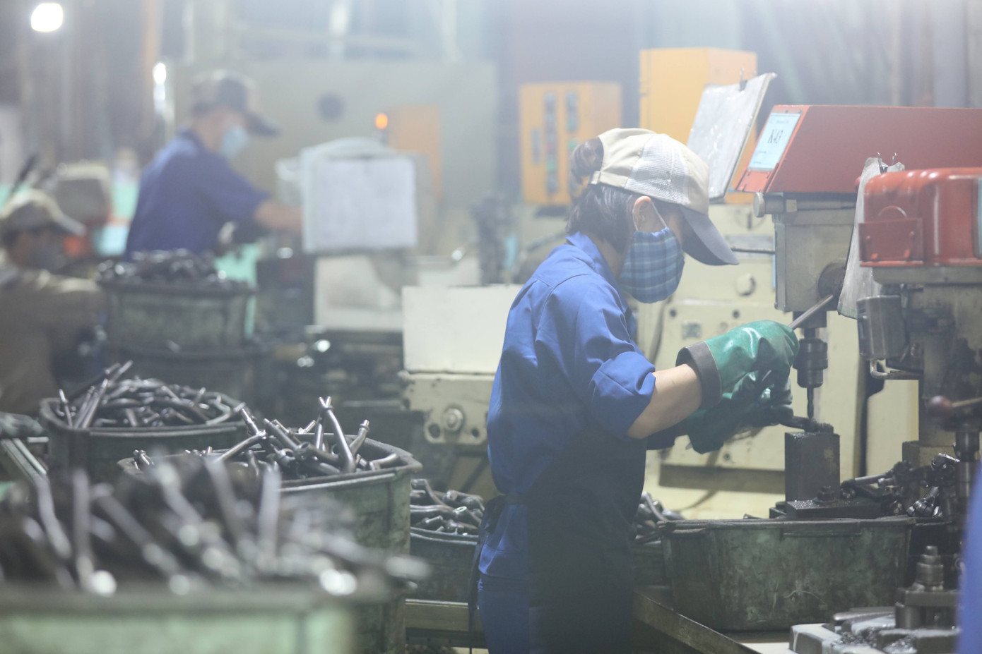 Bộ Kế hoạch và Đầu đã trình Chính phủ dự thảo nghị quyết tháo gỡ khó khăn cho sản xuất kinh doanh, cải cách thủ tục hành chính. Bộ Kế hoạch và Đầu đã trình Chính phủ dự thảo nghị quyết tháo gỡ khó khăn cho sản xuất kinh doanh, cải cách thủ tục hành chính.