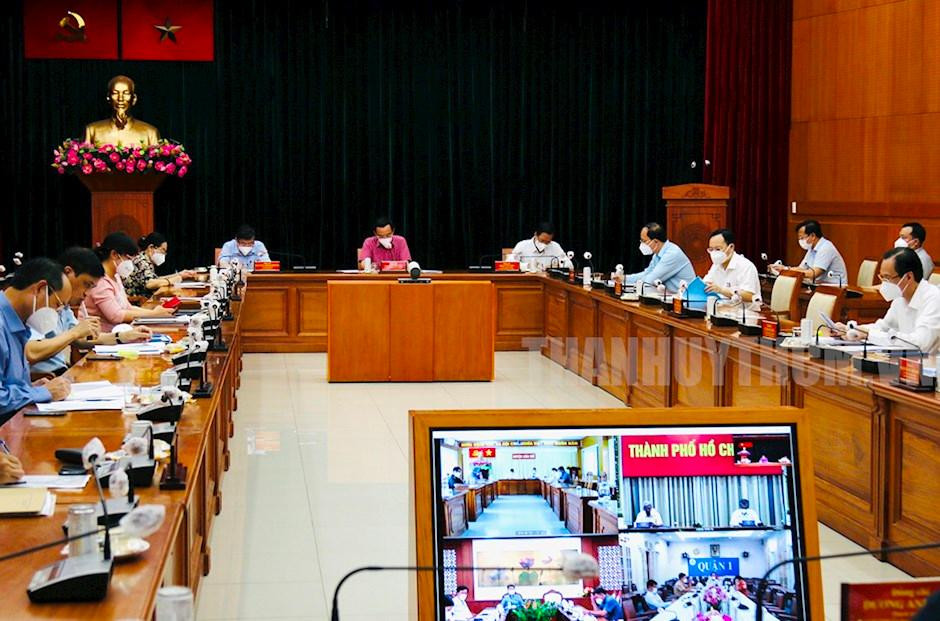 Hội nghị diễn ra trong bối cảnh Thủ tướng vừa có Công điện gia hạn thời gian thực hiện giãn cách xã hội theo Chỉ thị 16 tại TPHCM và các tỉnh phía Nam thêm 2 tuần. Ảnh: Thành ủy TPHCM Hội nghị diễn ra trong bối cảnh Thủ tướng vừa có Công điện gia hạn thời gian thực hiện giãn cách xã hội theo Chỉ thị 16 tại TPHCM và các tỉnh phía Nam thêm 2 tuần. Ảnh: Thành ủy TPHCM